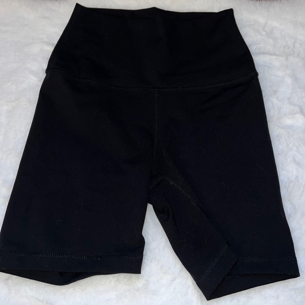 Biker shorts🖤